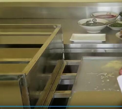 肠粉技术视频教程（绝密配方）大型肠粉托盘鸡蛋肠粉制作